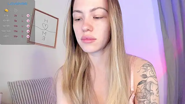 Snapshot of damn_cutie chatting on 10, 5, 2026 damn cutie online show from 10, 5, 2026