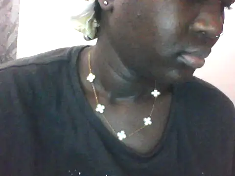 Snapshot of Princess_Tamara chatting on 24, 10, 2025 Princess Tamara online show from 24, 10, 2025