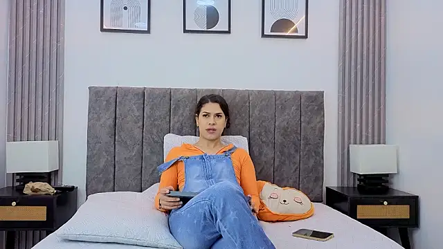 Luciana Ortiz1 online show from 2, 2, 2026