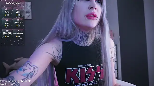 fraulein mooon online show from 17, 12, 2025