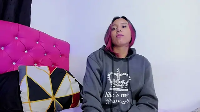 katia  dann online show from 5, 2, 2025