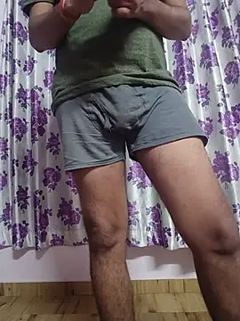 Snapshot of Collegeboywithbigweapan21 chatting on 19, 7, 2026 Collegeboywithbigweapan21 online show from 19, 7, 2026