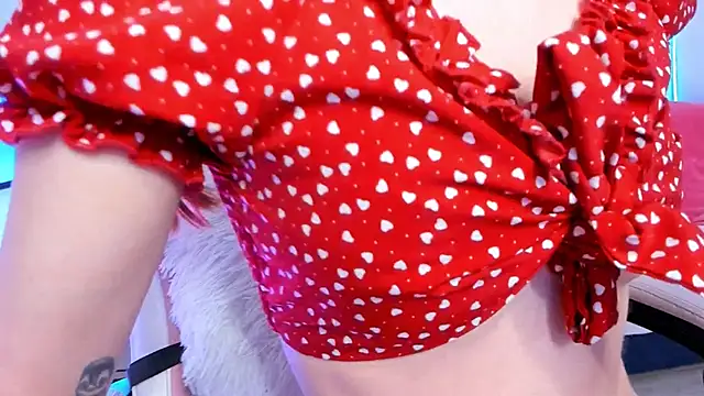 Snapshot of Mia_Madden chatting on 24, 11, 2025 Mia Madden online show from 24, 11, 2025