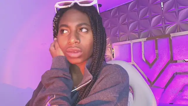 Queen perla  online show from 22, 3, 2026