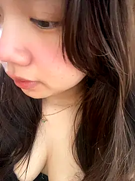 Hotellinh12 online show from 24, 11, 2025