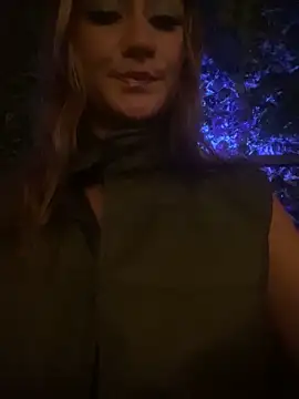 Snapshot of MaryDeniro chatting on 28, 2, 2025 MaryDeniro online show from 28, 2, 2025