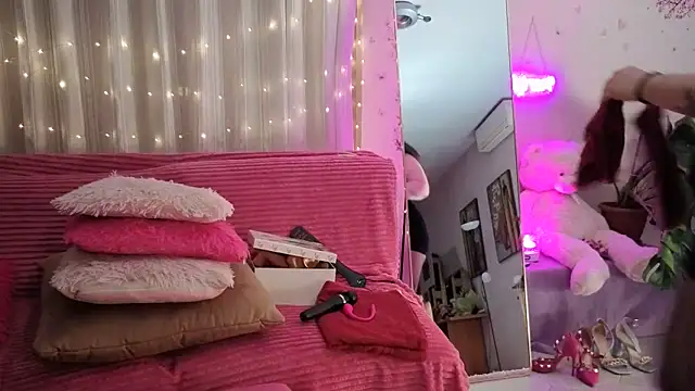 Snapshot of peachgirlmartyna chatting on 14, 5, 2026 peachgirlmartyna online show from 14, 5, 2026