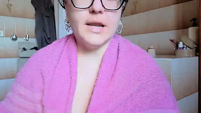 Snapshot of peachgirlmartyna chatting on 27, 5, 2026 peachgirlmartyna online show from 27, 5, 2026