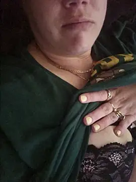 Snapshot of Off_the_Lesh chatting on 6, 11, 2025 Off the Lesh online show from 6, 11, 2025