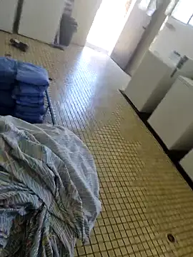 Snapshot of Off_the_Lesh chatting on 25, 11, 2025 Off the Lesh online show from 25, 11, 2025