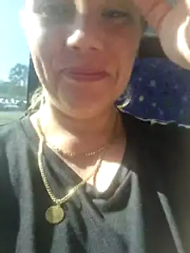 Snapshot of Off_the_Lesh chatting on 27, 11, 2025 Off the Lesh online show from 27, 11, 2025