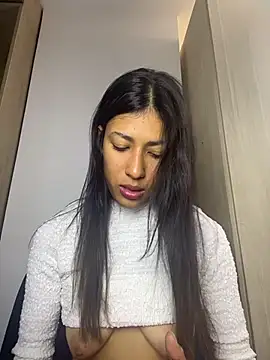 Snapshot of Valentinabaker chatting on 1, 5, 2026 Valentinabaker online show from 1, 5, 2026