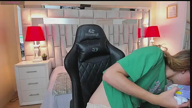 mariiahneedles online show from 6, 12, 2024