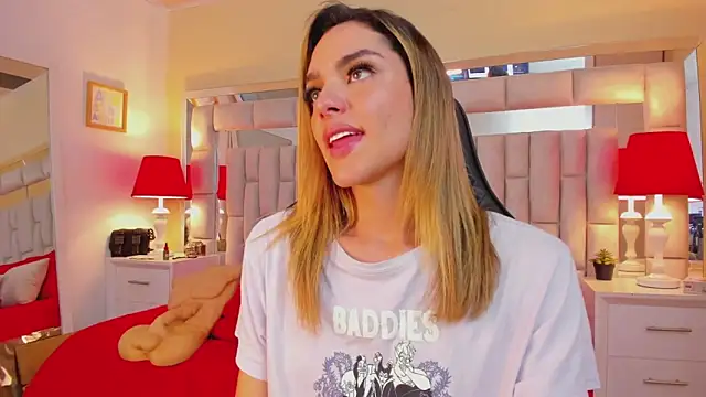 mariiahneedles online show from 3, 1, 2025