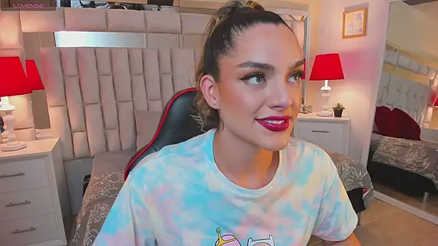 mariiahneedles online show from 5, 2, 2025