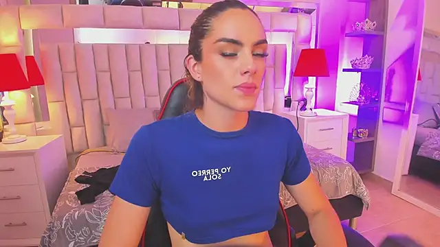 mariiahneedles online show from 11, 3, 2025