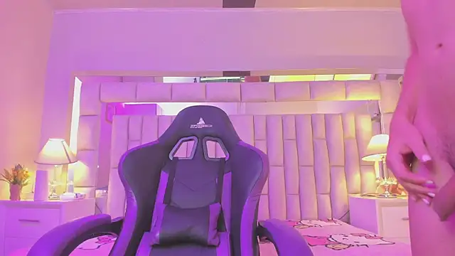 mariiahneedles online show from 26, 3, 2026