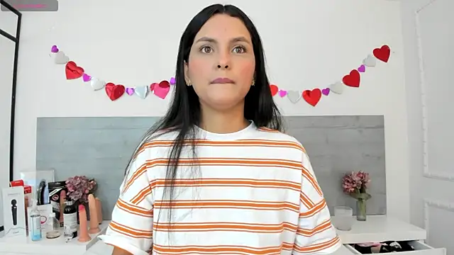 DulceColeman online show from 22, 2, 2025