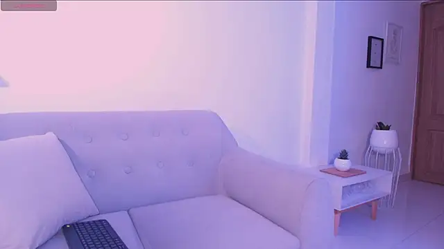 DannaHyde online show from 21, 11, 2025