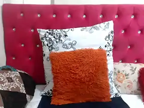 Snapshot of FreakyAngel3X chatting on 17, 2, 2025 FreakyAngel3X online show from 17, 2, 2025