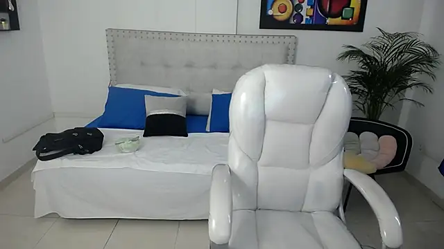 Snapshot of Chiqui_milk_ chatting on 5, 2, 2025 Chiqui milk online show from 5, 2, 2025