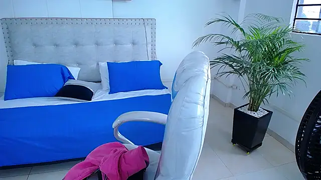 Snapshot of Chiqui_milk_ chatting on 23, 2, 2025 Chiqui milk online show from 23, 2, 2025