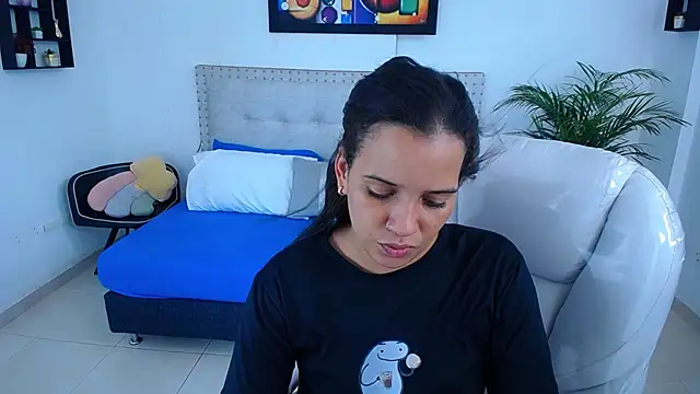 Snapshot of Chiqui_milk_ chatting on 3, 3, 2025 Chiqui milk online show from 3, 3, 2025