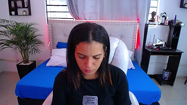 Snapshot of Chiqui_milk_ chatting on 12, 3, 2025 Chiqui milk online show from 12, 3, 2025