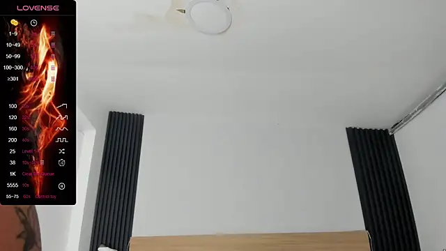 Chiqui milk  online show from 25, 11, 2025