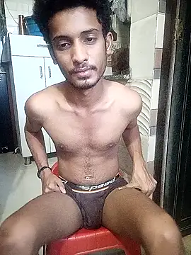 Snapshot of curlyhairboy_ chatting on 12, 10, 2025 curlyhairboy  online show from 12, 10, 2025