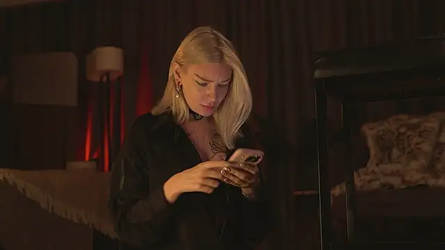 LinaKinky online show from 12, 12, 2024