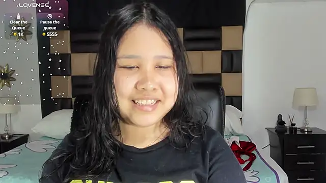 Snapshot of BonnyDelux chatting on 20, 12, 2024 BonnyDelux online show from 20, 12, 2024