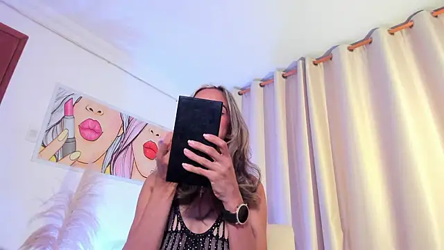 SkiinnyAna online show from 5, 2, 2026