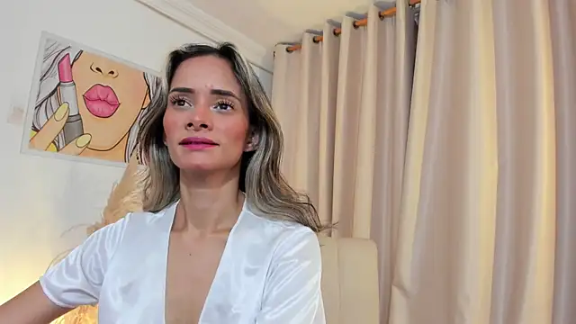 SkiinnyAna online show from 25, 4, 2026