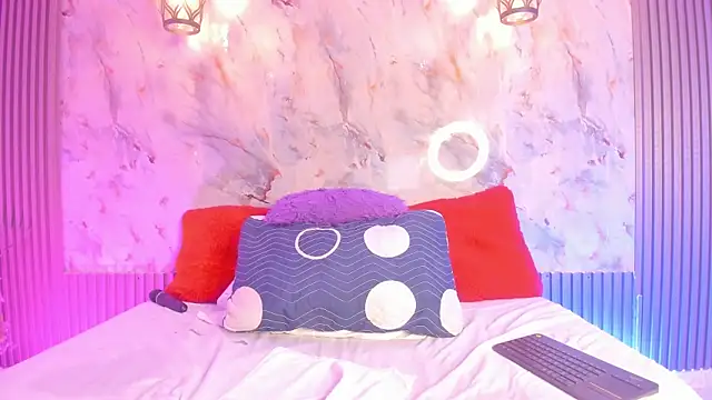 Snapshot of Esmeralda_Duarte chatting on 17, 2, 2025 Esmeralda Duarte online show from 17, 2, 2025