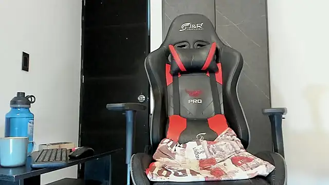 sergiio mesa27 online show from 6, 12, 2024