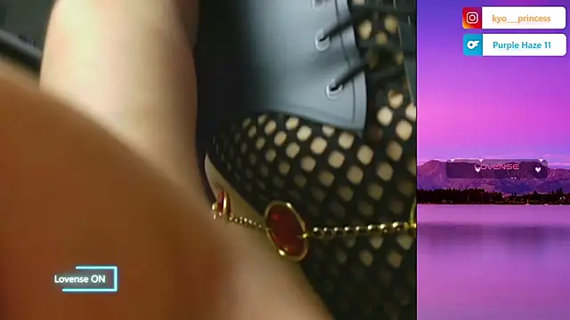 PurpleHaze17 online show from 4, 11, 2025