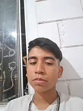 Snapshot of ElGiyuu25 chatting on 8, 1, 2026 ElGiyuu25 online show from 8, 1, 2026