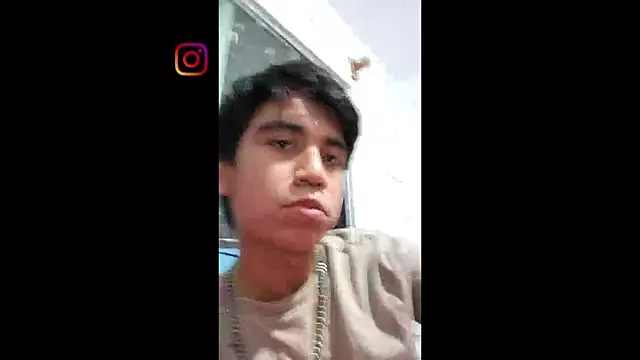 Snapshot of ElGiyuu25 chatting on 2, 3, 2026 ElGiyuu25 online show from 2, 3, 2026