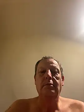 Snapshot of chubbybear2cum chatting on 8, 11, 2025 chubbybear2cum online show from 8, 11, 2025