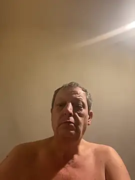 Snapshot of chubbybear2cum chatting on 10, 11, 2025 chubbybear2cum online show from 10, 11, 2025