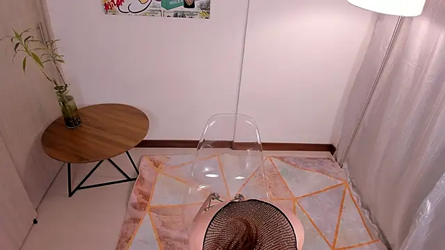  Miss Kimm online show from 22, 2, 2025