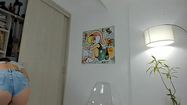  Miss Kimm online show from 27, 2, 2025