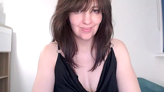 Ella Next Door online show from 5, 4, 2026