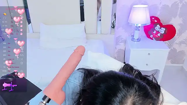 Miliaangeles online show from 12, 11, 2025