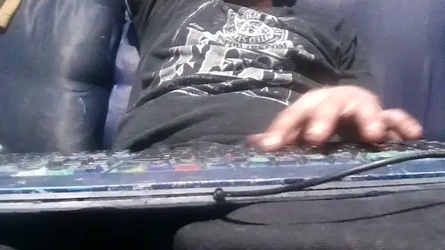 robeaulieu02 online show from 17, 3, 2025