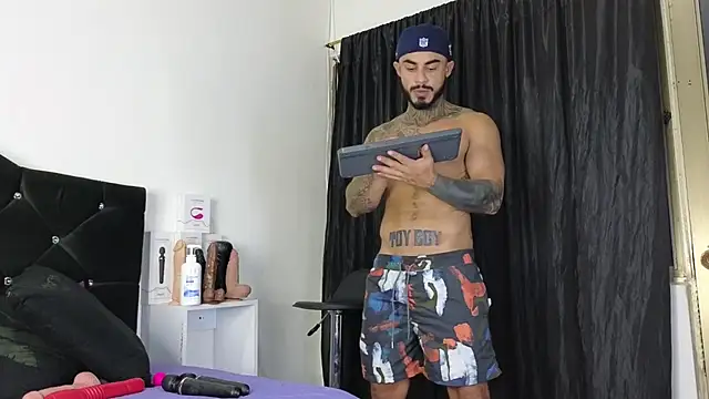 john cartter1 online show from 13, 2, 2025