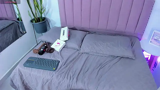 Snapshot of angeline_blake_ chatting on 21, 1, 2025 angeline blake online show from 21, 1, 2025