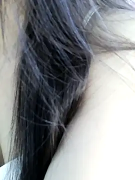 Snapshot of _Linez_ chatting on 16, 9, 2025  Linez  online show from 16, 9, 2025