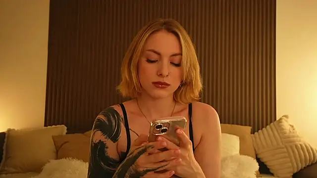 kris69kiss online show from 5, 7, 2026